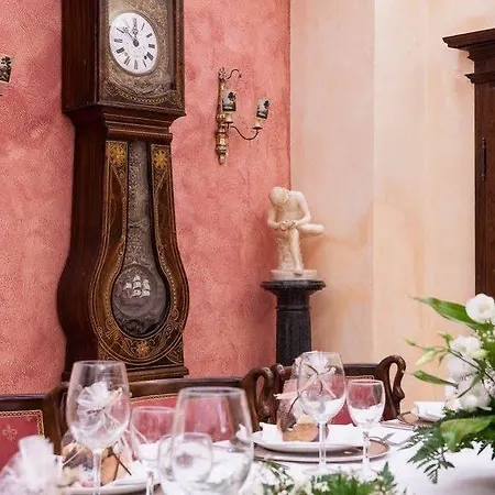 Hotel Flora 4*